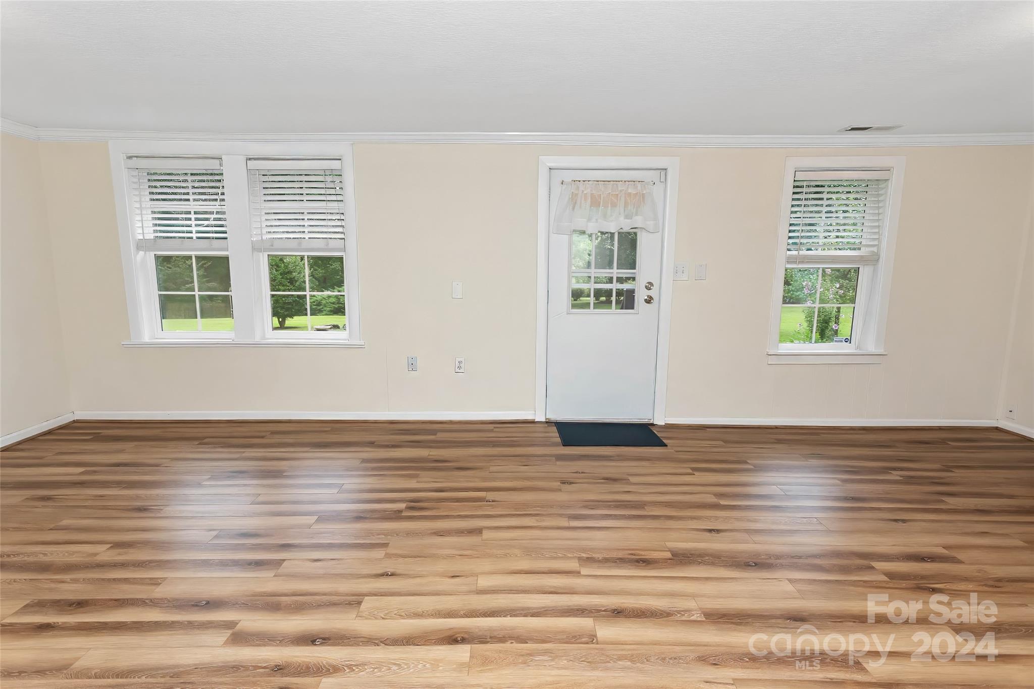 1501 Hayes Road Columbus, NC 28722 - Photo 5 of 48 Gallery Image 5