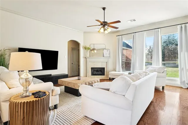 $2,250 | 233 Grand Oaks Drive, Madisonville, LA 70447