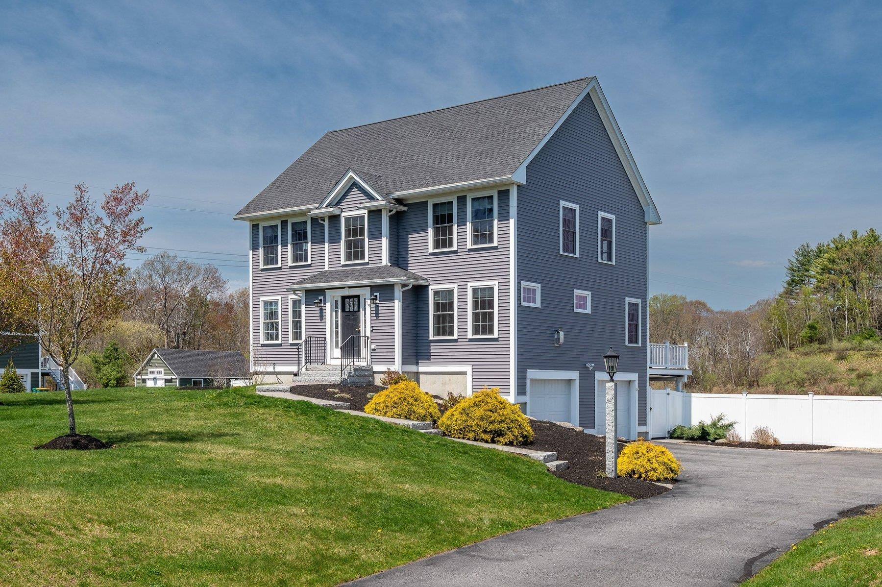 19 Lovering Road North Hampton, NH 03862 - Photo 2 of 39
