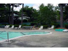 8 Wellesley Road Nashua, NH 03062 - Photo 3 of 9 Gallery Image 3