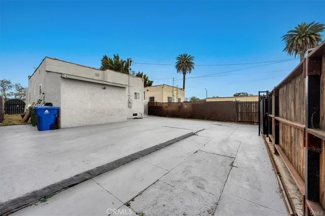 $595,000 | 354 East 111th Street, Los Angeles, CA 90061