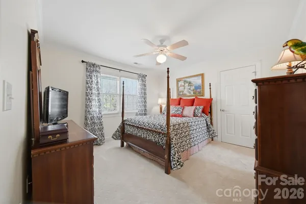 $874,900 | 3704 8th St Place Northwest, Hickory, NC 28601