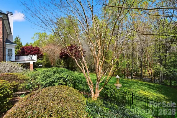 $874,900 | 3704 8th St Place Northwest, Hickory, NC 28601