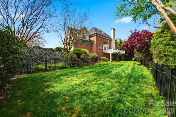 $874,900 | 3704 8th St Place Northwest, Hickory, NC 28601