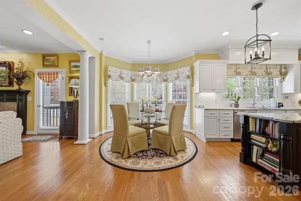 $874,900 | 3704 8th St Place Northwest, Hickory, NC 28601