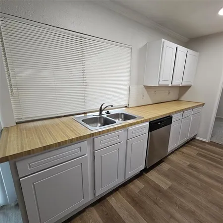$1,895 | 2905 Dove Meadow Drive, Garland, TX 75043