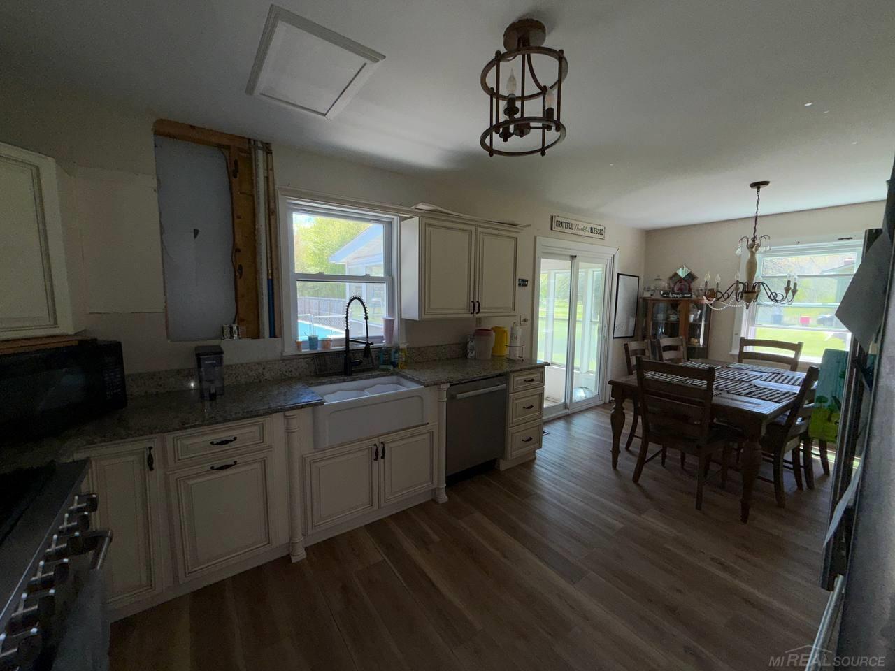 2206 North 5 Mile Road Midland, MI 48642 - Photo 16 of 26