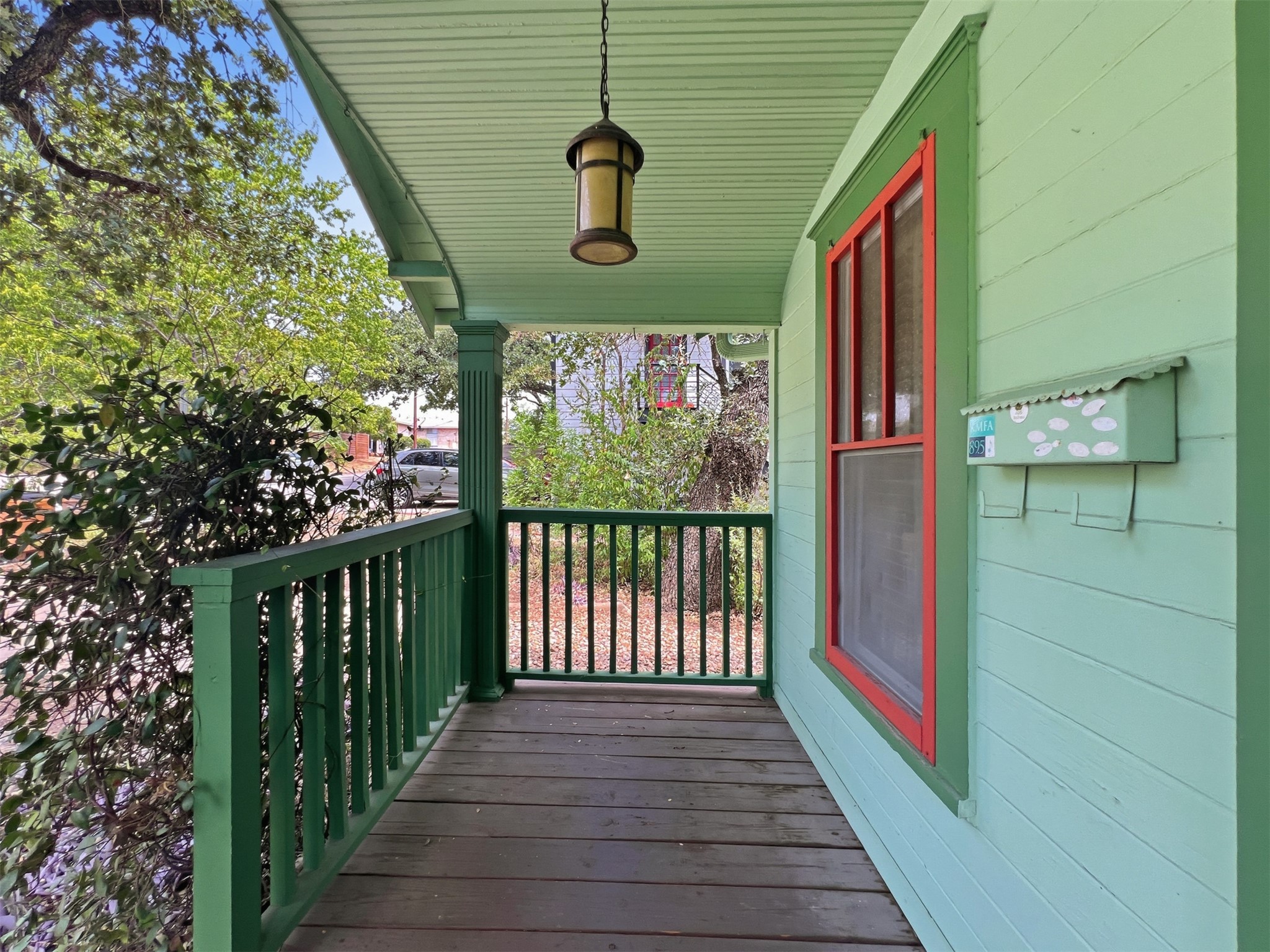 3307 Helms Street Austin, TX 78705 - Photo 3 of 24 Gallery Image 3