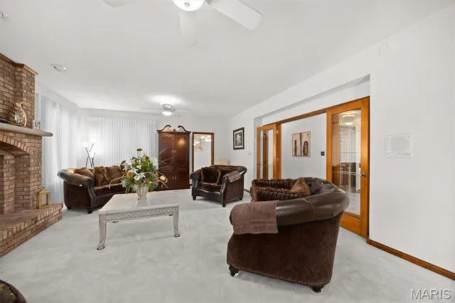 $799,999 | 517 East Waters Edge Drive, Shiloh, IL 62221