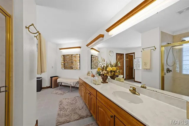 $799,999 | 517 East Waters Edge Drive, Shiloh, IL 62221