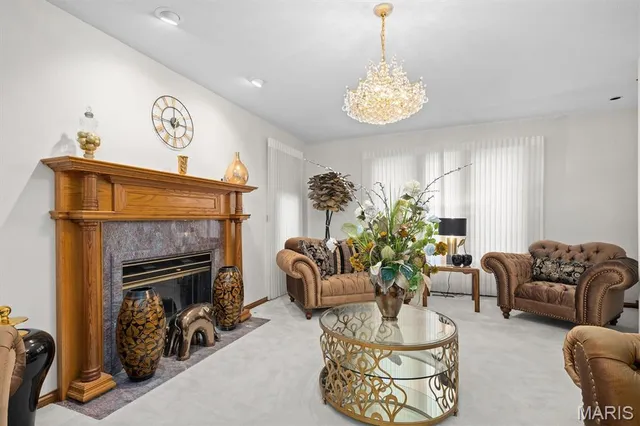 $799,999 | 517 East Waters Edge Drive, Shiloh, IL 62221