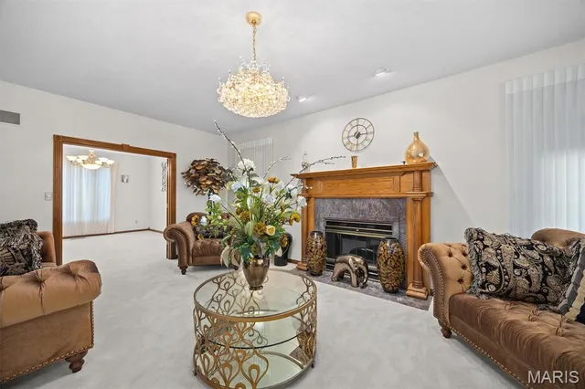 $799,999 | 517 East Waters Edge Drive, Shiloh, IL 62221