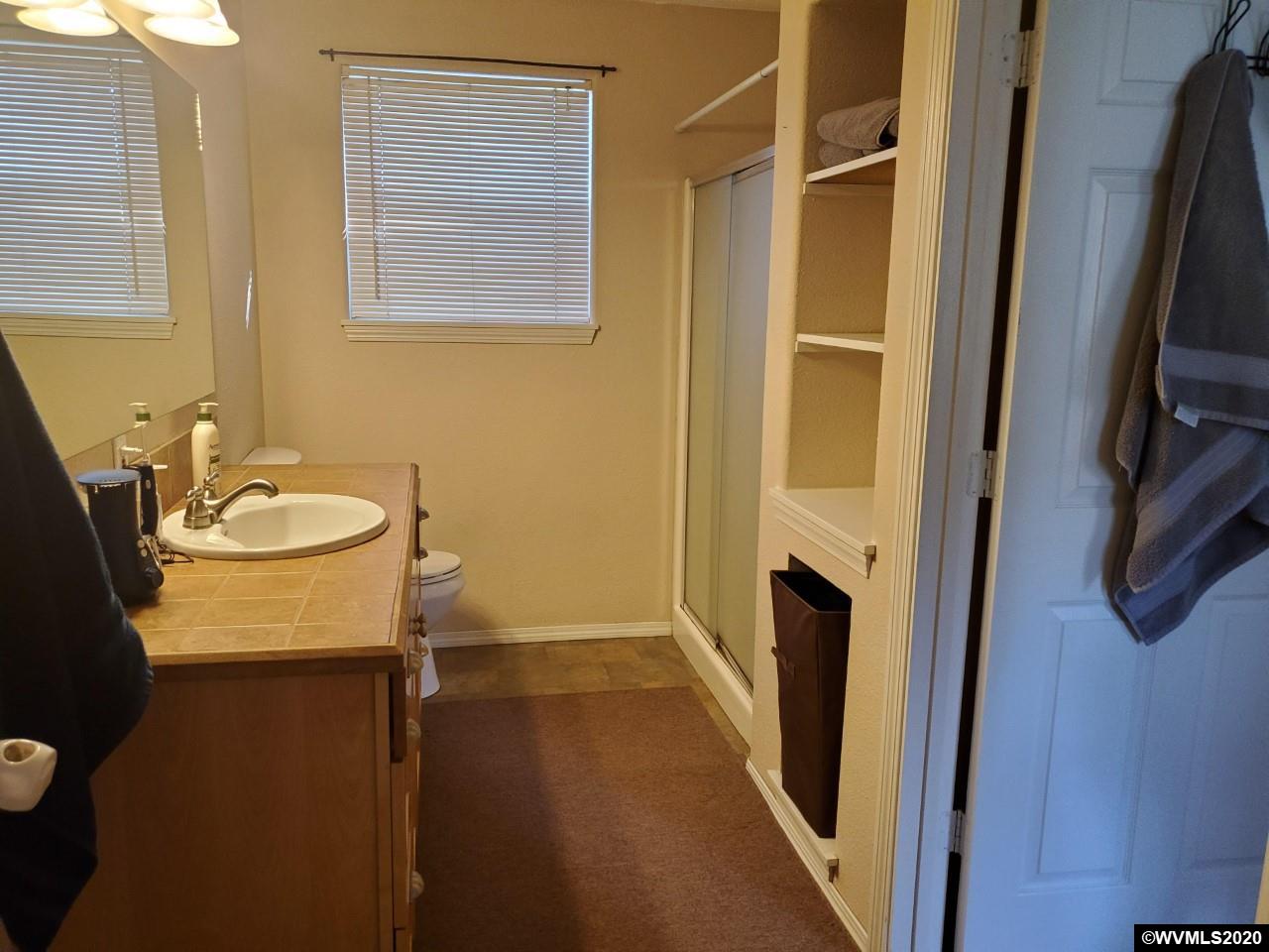 489 Southwest Cherry Street Dallas, OR 97338 - Photo 8 of 20 Gallery Image 8