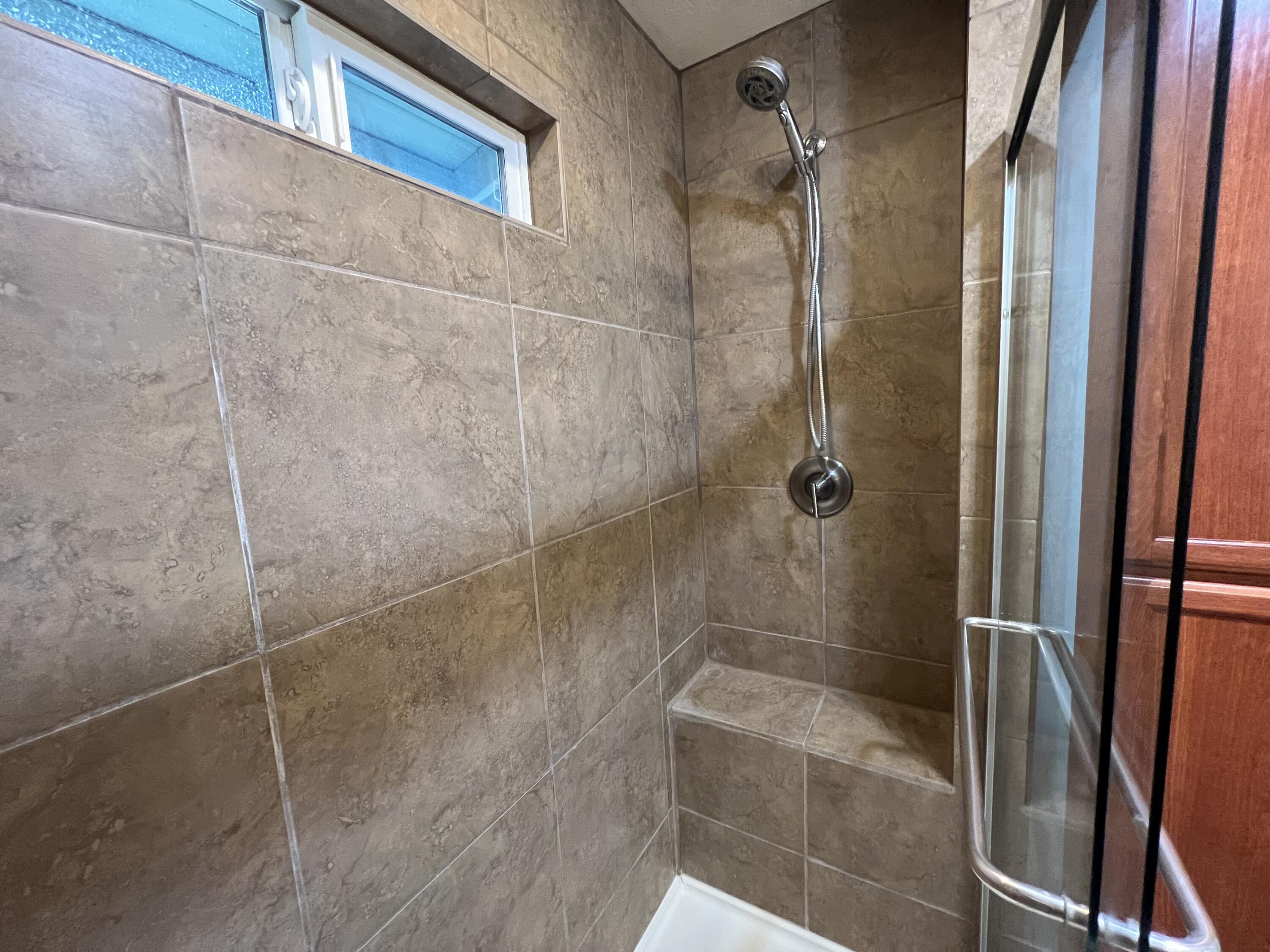 669 South Stage Road Medford, OR 97501 - Photo 30 of 44 Primary BR Shower Seat 2