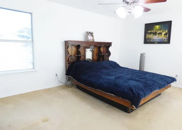 $421,500 | 8452 Hawkview Drive, Fort Worth, TX 76179