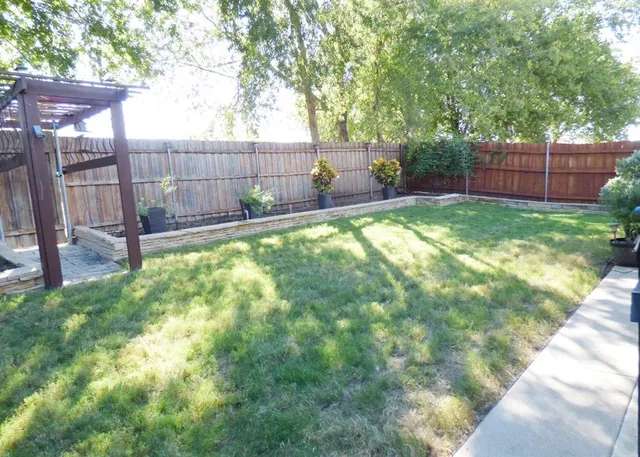 $421,500 | 8452 Hawkview Drive, Fort Worth, TX 76179