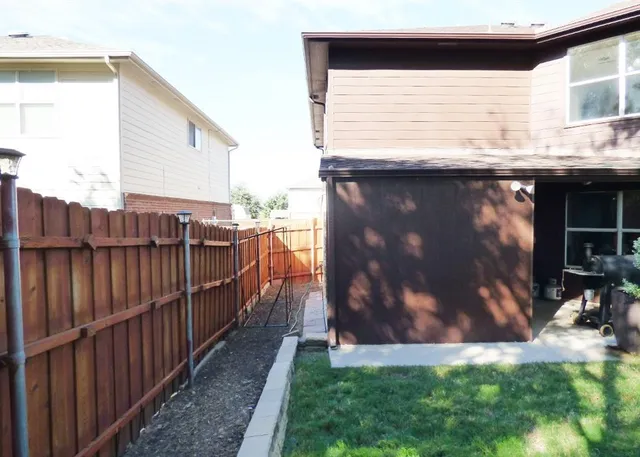 $421,500 | 8452 Hawkview Drive, Fort Worth, TX 76179