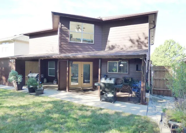 $421,500 | 8452 Hawkview Drive, Fort Worth, TX 76179