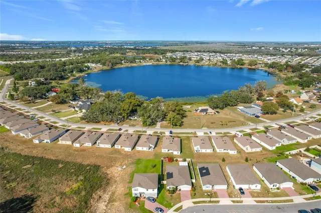 $2,000 | 928 Cambridge Square, Winter Haven, FL 33881