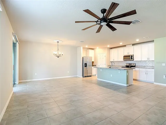 $2,000 | 928 Cambridge Square, Winter Haven, FL 33881