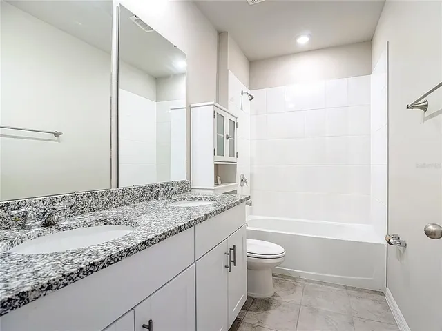 $2,000 | 928 Cambridge Square, Winter Haven, FL 33881