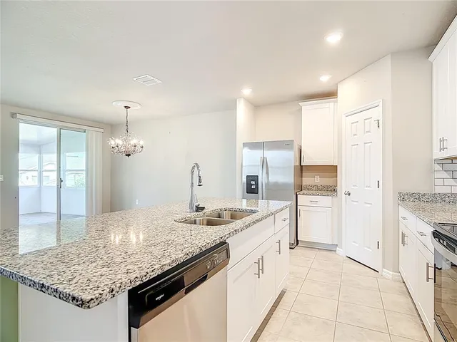 $2,000 | 928 Cambridge Square, Winter Haven, FL 33881