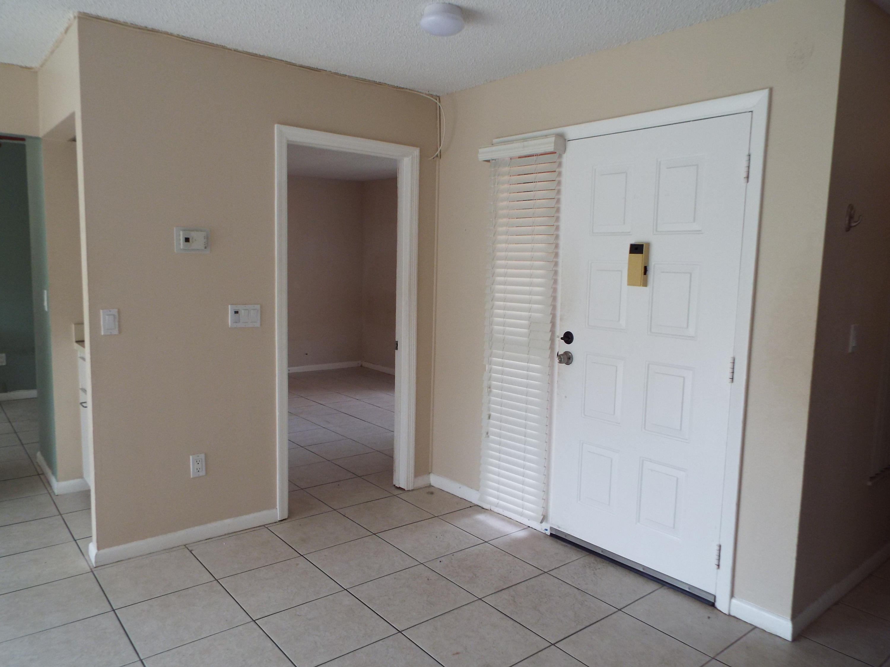 20876 Vía Madeira Boca Raton, FL 33433 - Photo 6 of 12 DSCF0765