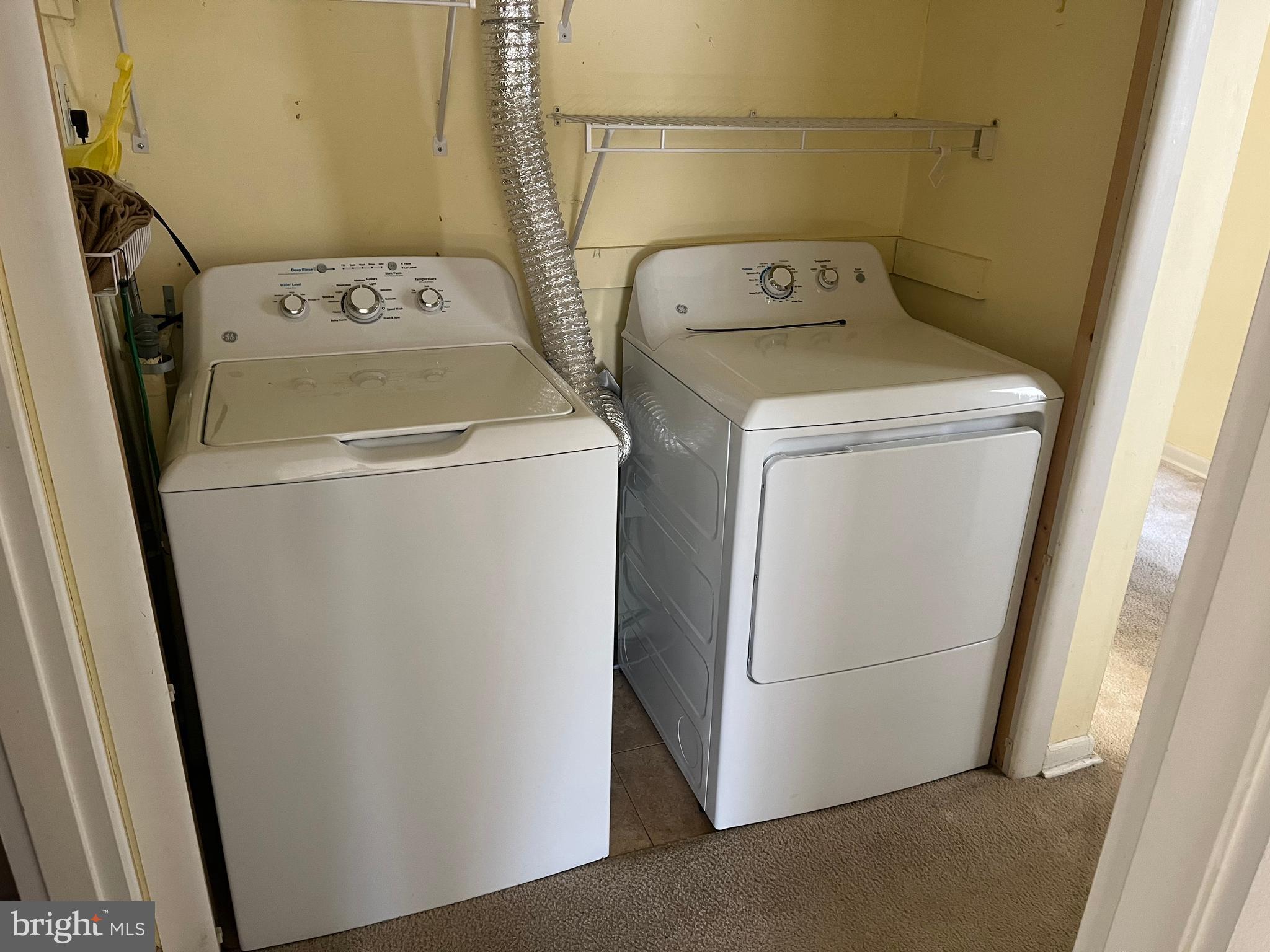 411 Stiles Avenue, Unit B1 Maple Shade, NJ 08052 - Photo 16 of 19 Washer & Dryer