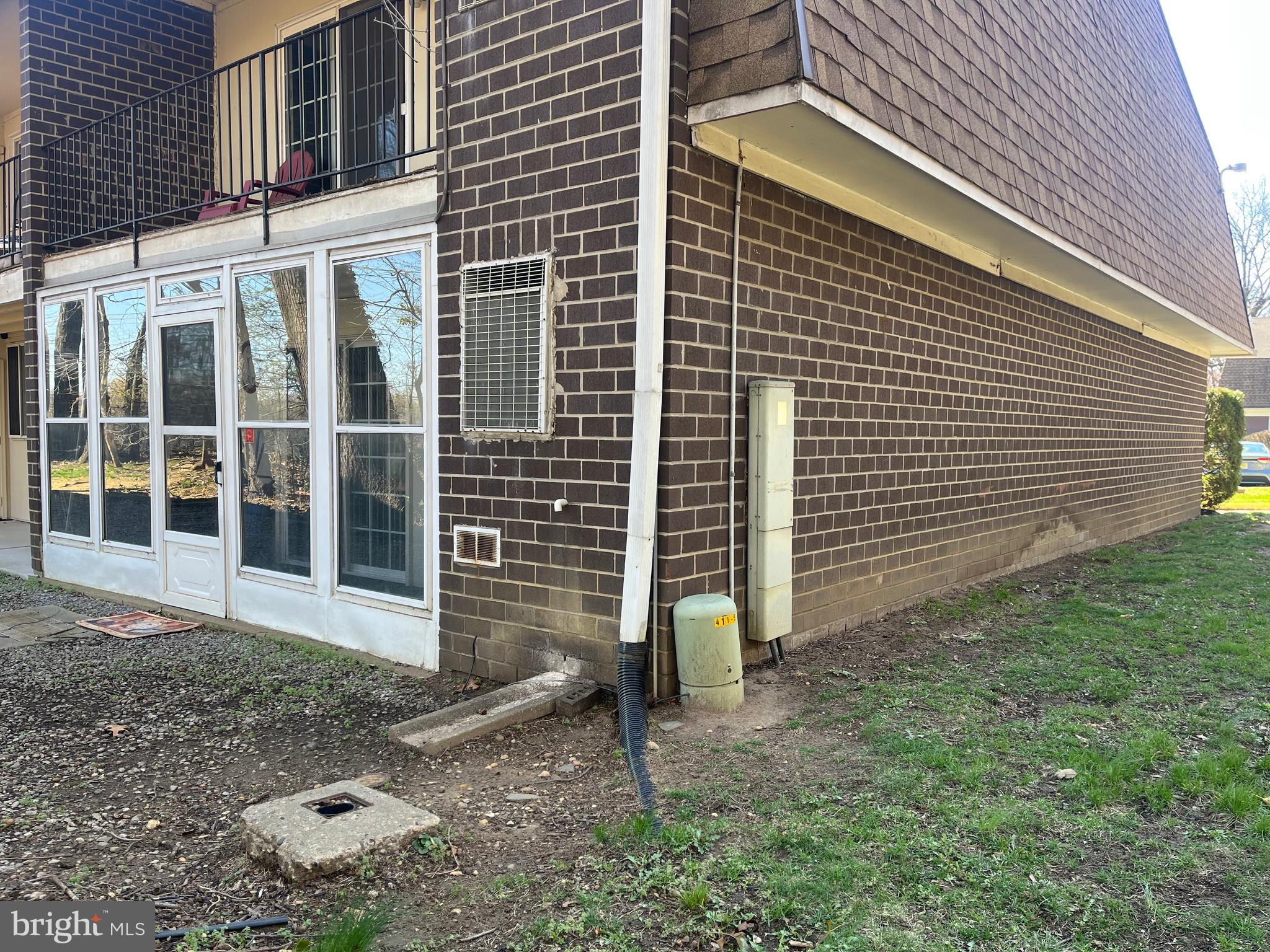 411 Stiles Avenue, Unit B1 Maple Shade, NJ 08052 - Photo 3 of 19 Back