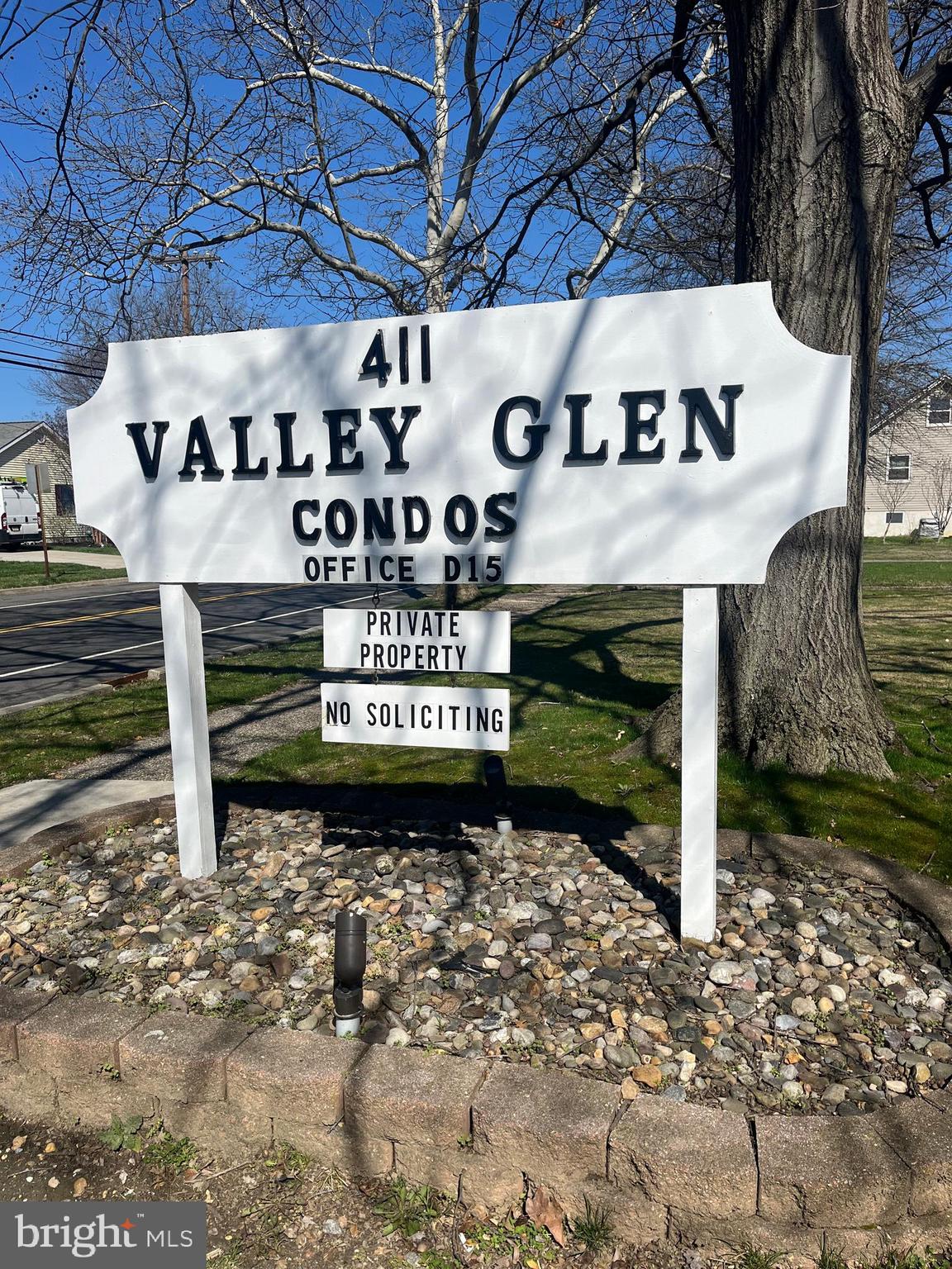 411 Stiles Avenue, Unit B1 Maple Shade, NJ 08052 - Photo 5 of 19 Entry