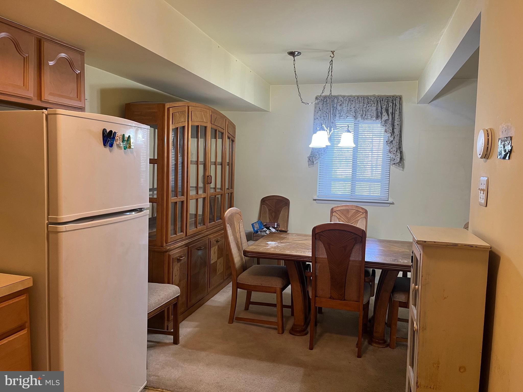 411 Stiles Avenue, Unit B1 Maple Shade, NJ 08052 - Photo 8 of 19 Kitchen / Dining Room