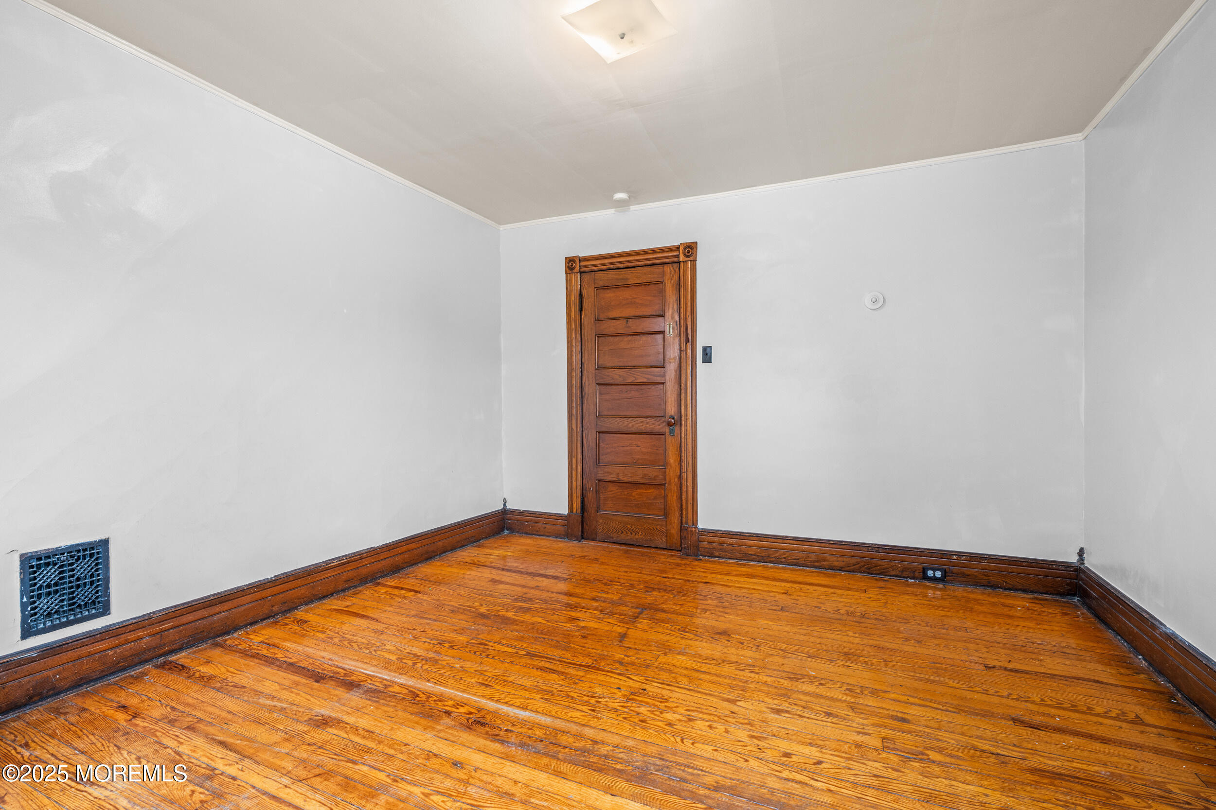 50 Peters Place Red Bank, NJ 07701 - Photo 20 of 34 32_032