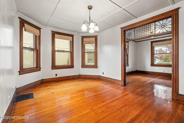 $3,300 | 50 Peters Place, Red Bank, NJ 07701