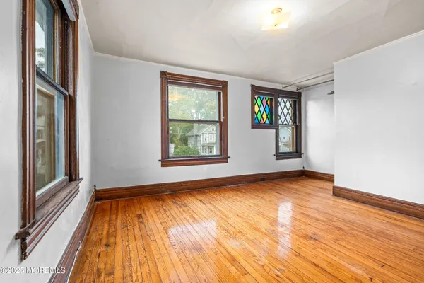 $3,300 | 50 Peters Place, Red Bank, NJ 07701