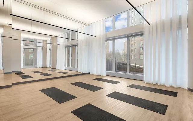 $1,450,000 | 252 South Street, Unit 23C | Two Bridges