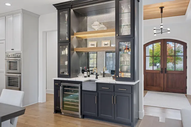 $3,850,000 | 3734 Woodland Cove Parkway, Minnetrista, MN 55331