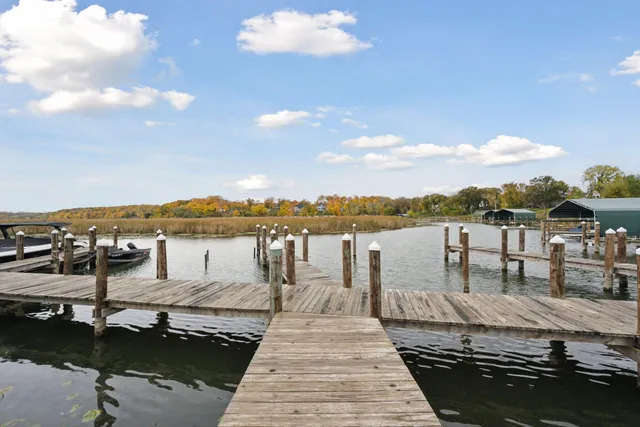 $3,850,000 | 3734 Woodland Cove Parkway, Minnetrista, MN 55331