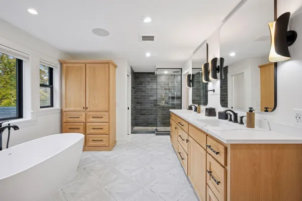 $3,850,000 | 3734 Woodland Cove Parkway, Minnetrista, MN 55331