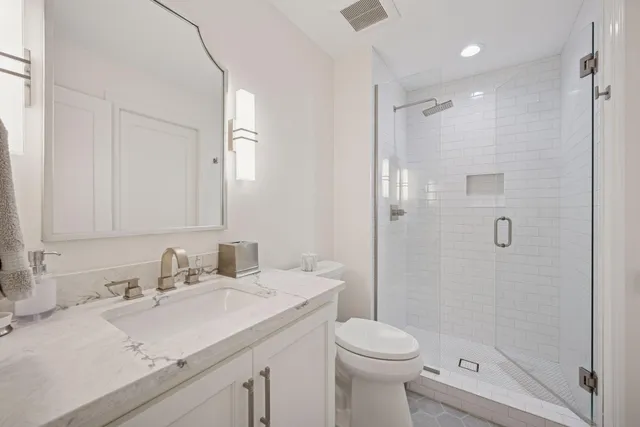 $3,850,000 | 3734 Woodland Cove Parkway, Minnetrista, MN 55331