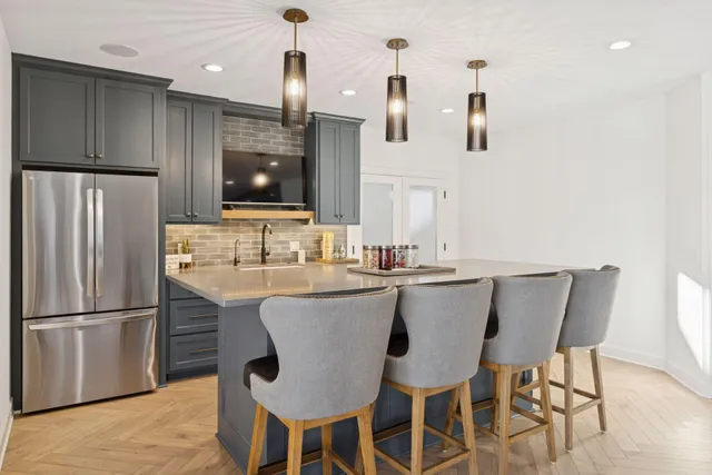 $3,850,000 | 3734 Woodland Cove Parkway, Minnetrista, MN 55331