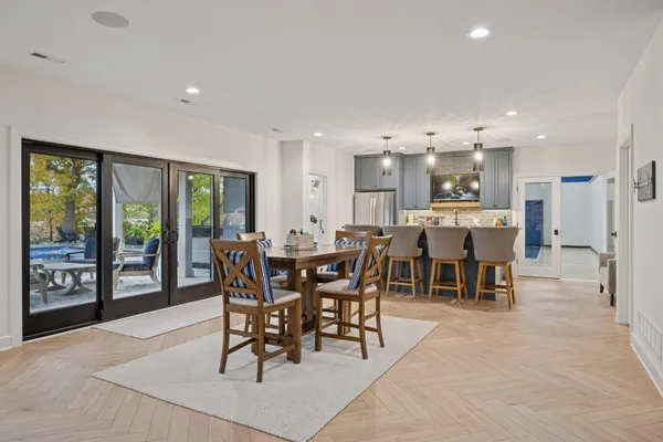 $3,850,000 | 3734 Woodland Cove Parkway, Minnetrista, MN 55331