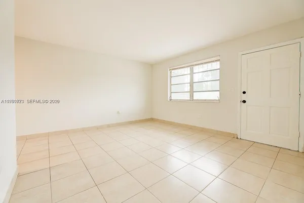 $2,300 | 9391 Northwest 5th Avenue, Unit 9393, Miami, FL 33150