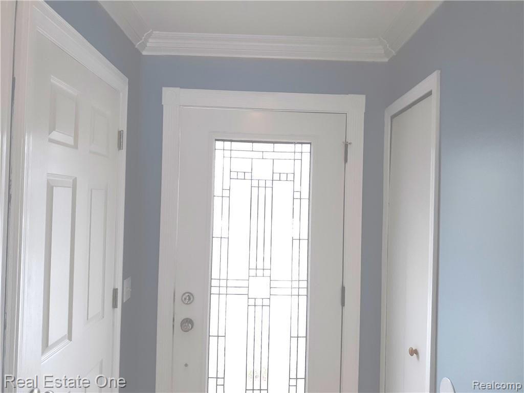 1804 Ruby Avenue Rochester Hills, MI 48309 - Photo 5 of 24