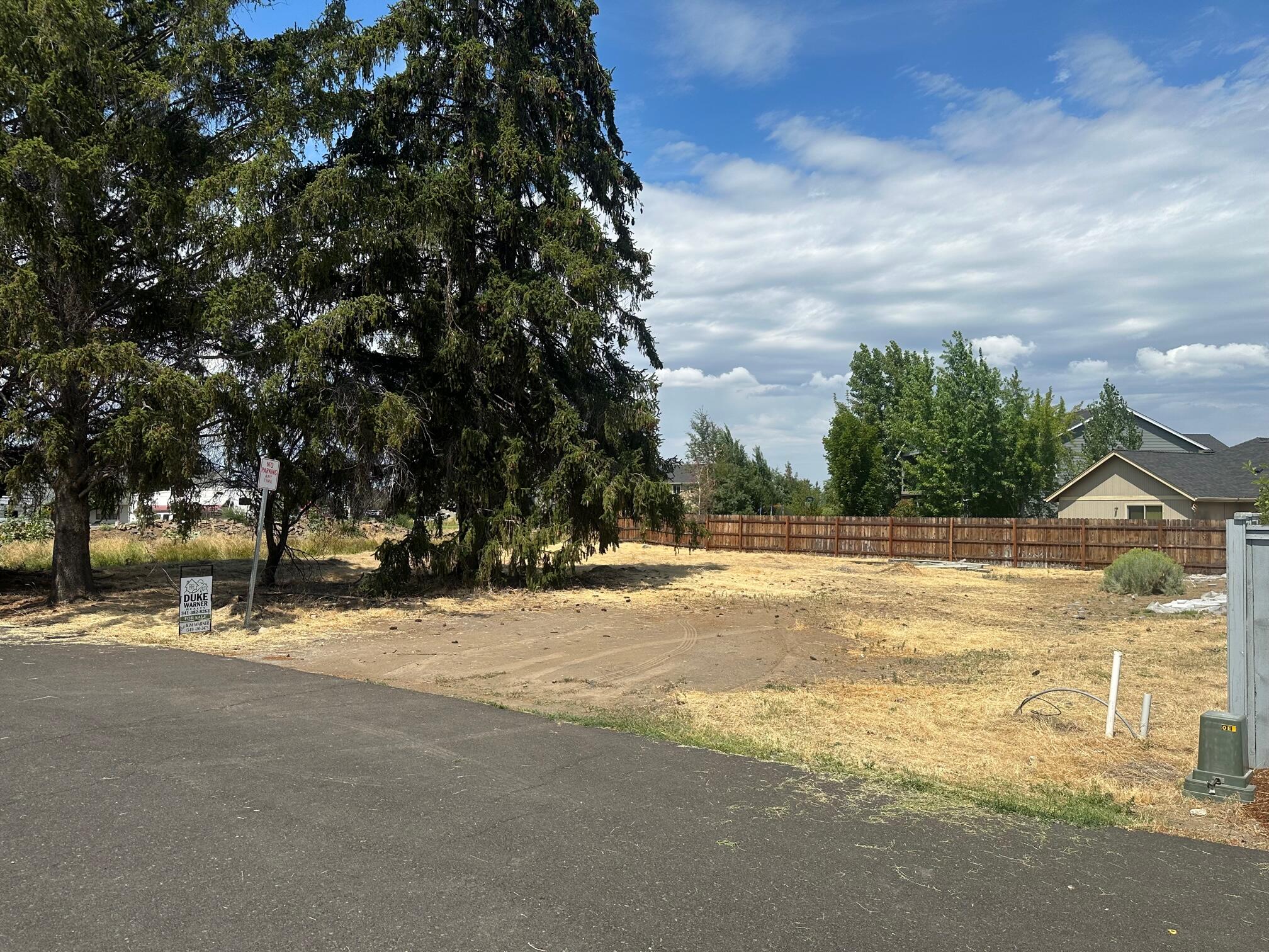 62009 Dantili Road Bend, OR 97701 - Photo 10 of 11 IMG_2936