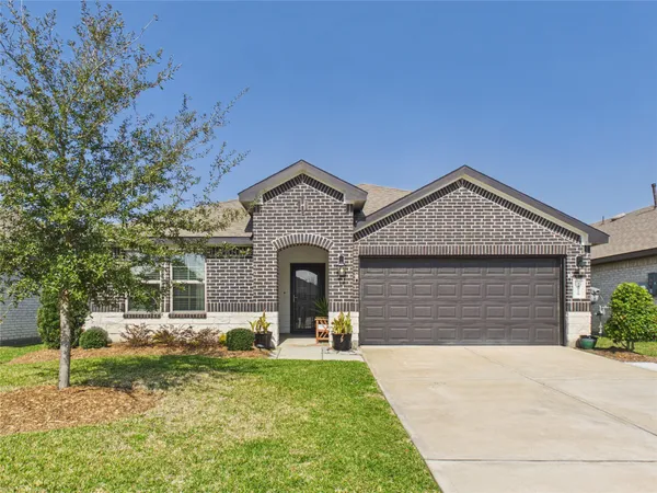 $2,650 | 11020 33rd Avenue North, Texas City, TX 77591