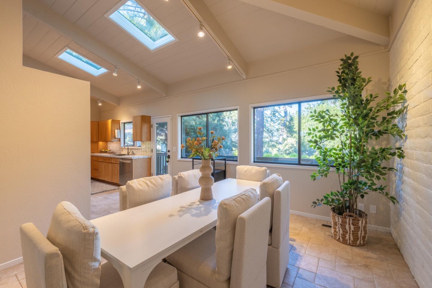 1125 Alta Mesa Road Monterey, CA 93940 - Photo 18 of 36