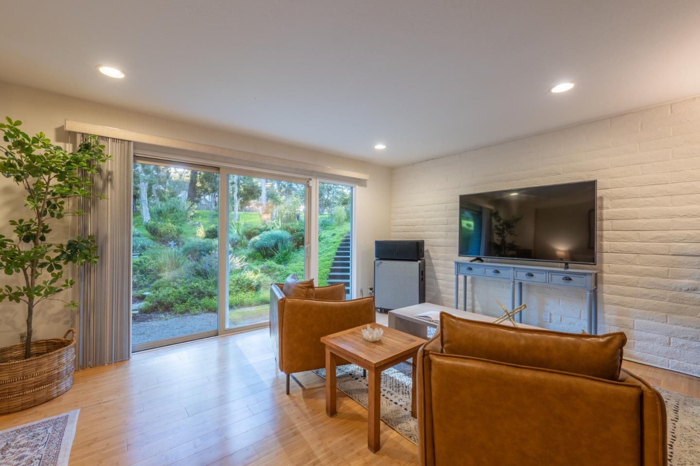 1125 Alta Mesa Road Monterey, CA 93940 - Photo 26 of 36