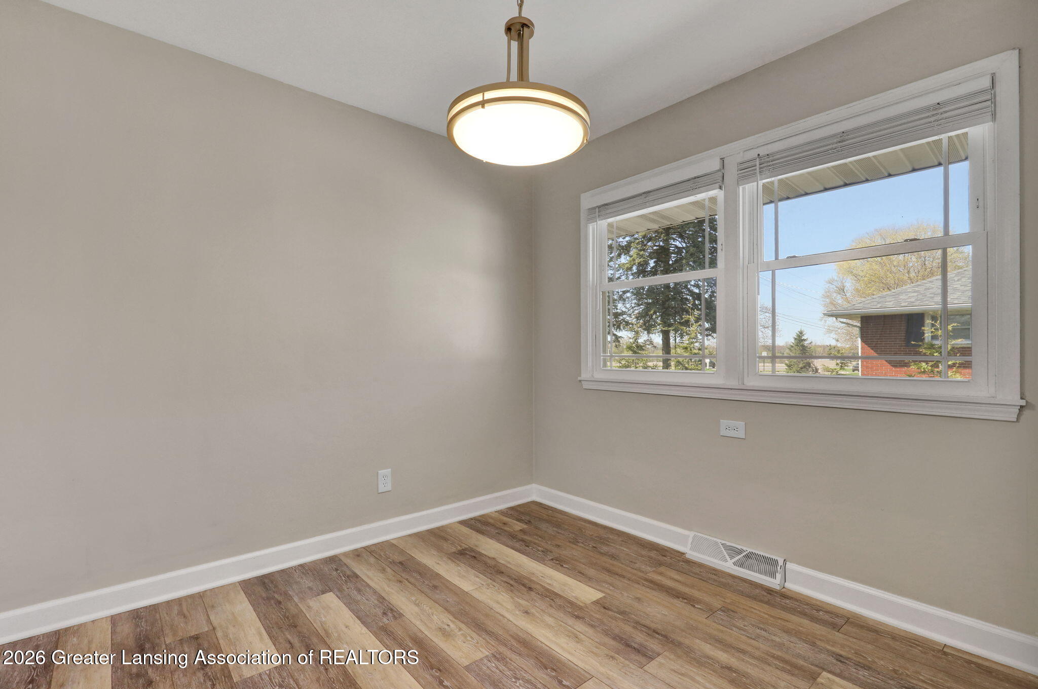 15499 Wood Road Lansing, MI 48906 - Photo 29 of 43 28-web-or-mls-Open Ended Media-25