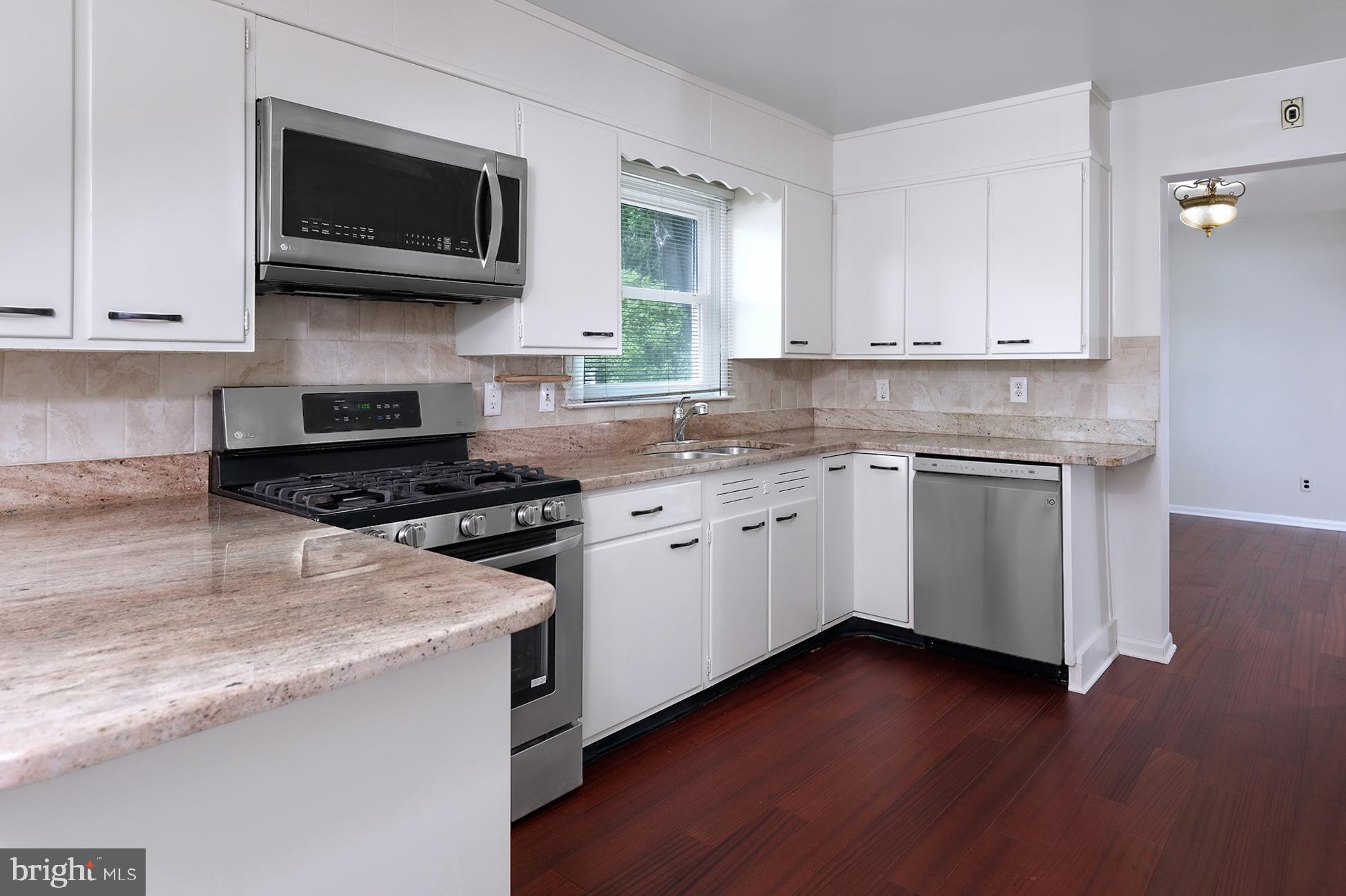 15 Rockland Road Ewing, NJ 08638 - Photo 8 of 26