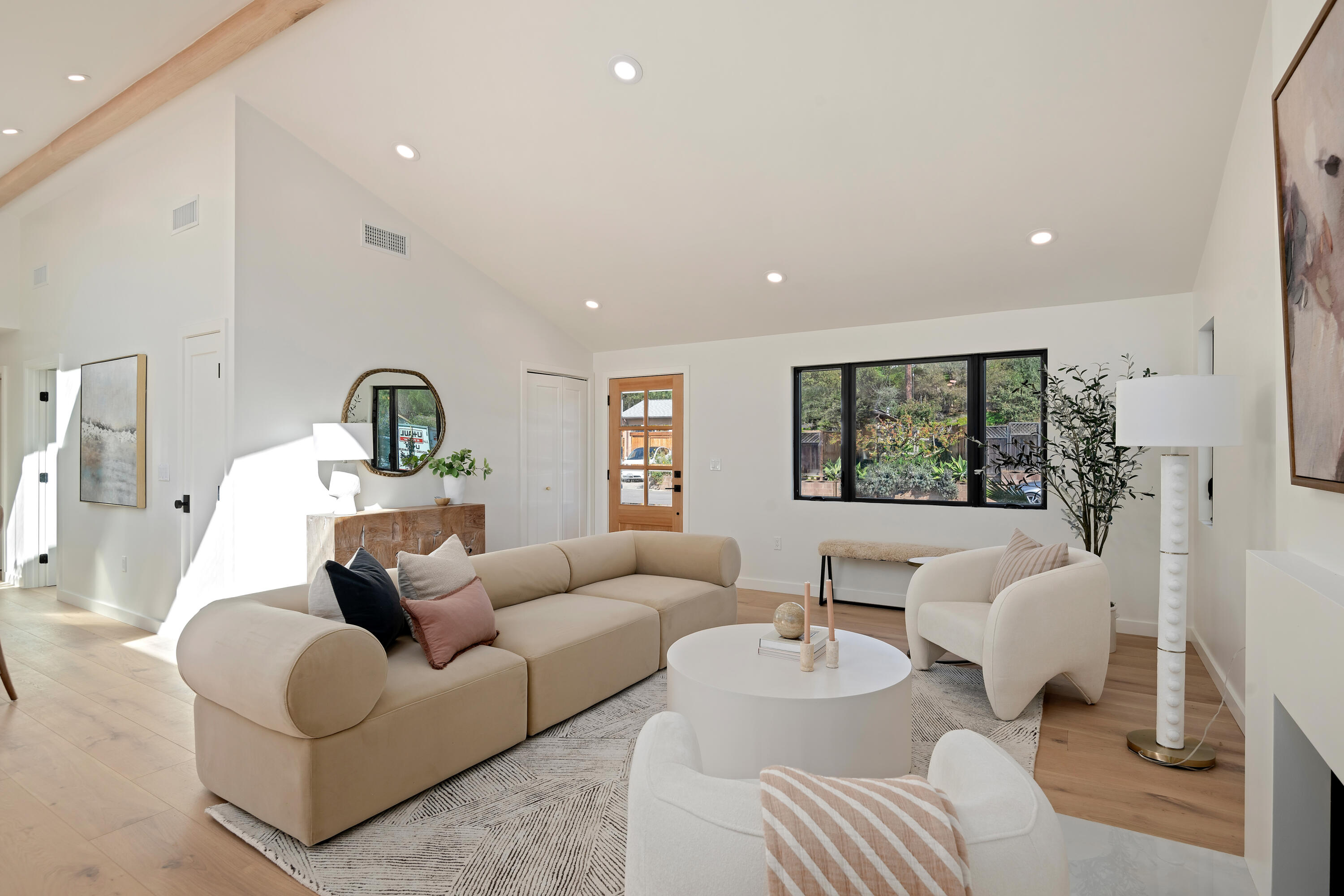 501 Northview Road Santa Barbara, CA 93105 - Photo 7 of 31 a living room with furniture and a large window